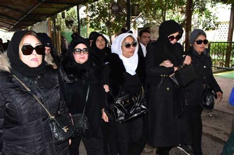 لبلبة ترد على ظهورها في زفاف بالجونة بعد عزاء سمير غانم: نجوم الفن في جنازة ماجدة | ألبوم | في الفن
