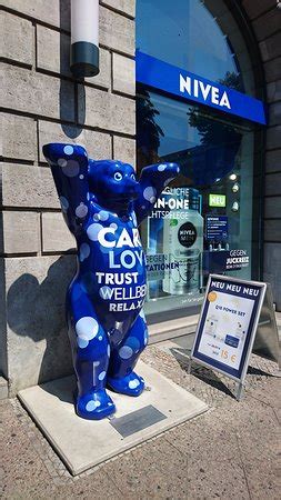 Es gibt aber auch nivea gutscheine, die die normalerweise zu zahlende bestellsumme um einen festen rabatt reduzieren werden. Nivea Haus (Berlin) - Aktuelle 2019 - Lohnt es sich? (Mit ...