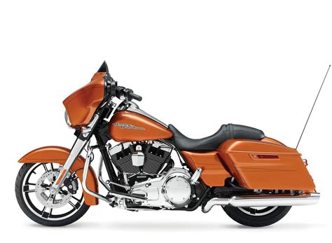 Check street glide special specifications, mileage, images, 2 variants, 4 colours and read 14 user reviews. Harley Davidson FLHXS Street Glide Special