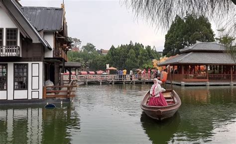 Floating Market Lembang Destinasi Wisata Penuh Wahana Di Bandung