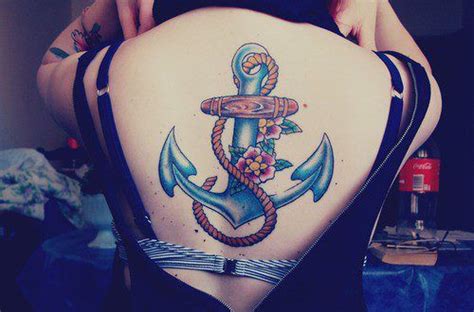 Tatouage Ancre Marine Et Fleur Feminine Anchor Tattoo Anchor Flower