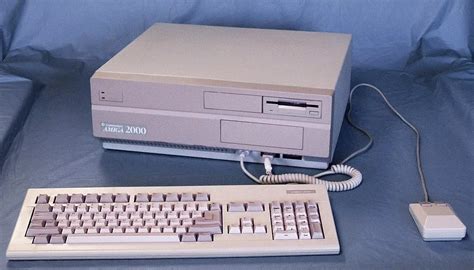 10 Facts About Amiga 2500 Factsnippet