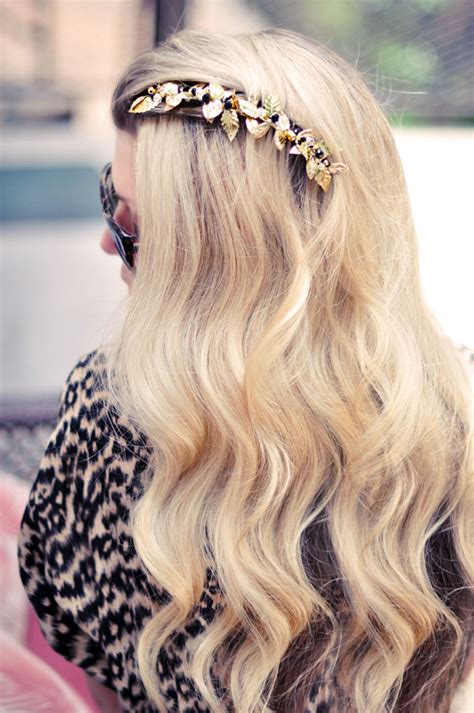Prefer cute and girly hairstyles? 16 Cute and Easy DIY Hair Accessories - fashionsy.com