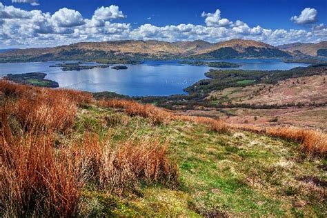 Comprising a slew of mountain ranges, this sparsely populated land is best seen by train on the west highland line. Reisen nach Schottland - Entdecken Sie Schottland mit ...