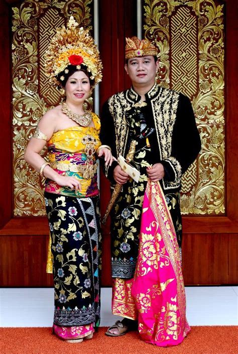 Pakaian adat bali juga memiliki nilai filosofis tersendiri. Pakaian Adat Bali Pria dan Wanita Lengkap dengan ...