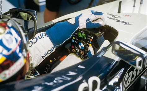 La formule 1, communément abrégée en f1, est une discipline de sport automobile considérée comme la catégorie reine de ce sport. Stand - Formule 1 - Fonds d'écran - BMWorld.fr - Le monde ...