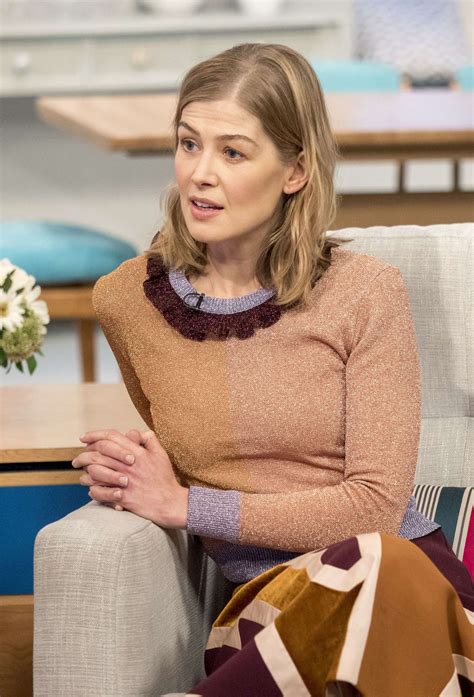 Rosamund Pike Lorraine Tv Show In London Gotceleb