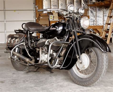 1947 Indian Chief Roadster Motorcycle 1200 V Twin