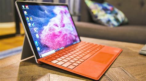 The microsoft surface pro 7 could have had a bit more in advancements, but it didn't really get all that much. Surface Pro 7 - FunkyKit