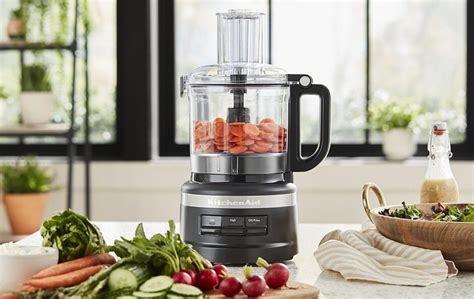 Food Processor vs Food Chopper: What’s the Difference | KitchenAid