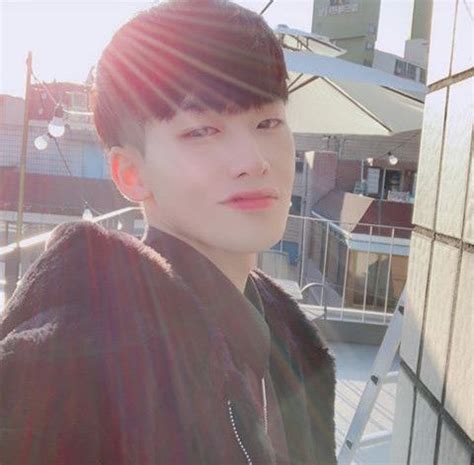 Korean couples usually get a couples’ ring when they hit the 100 days mark of being together. Pin by Lillian on Korean crush | Crushes, Korean