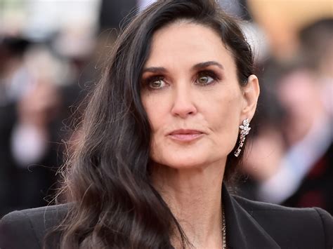 Demi moore's childhood was somewhat turbulent, involving a lot of travel and upheaval. Demi Moore o gwałcie sprzed lat. Tłumaczy, jaką rolę ...
