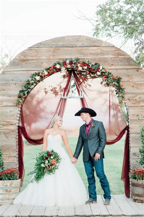 Country wedding ideas 60 pretty bridal shower ideas she'll love. Blog - Rustic Summer Country Wedding In Arizona