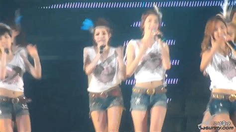 110724 Snsd 2nd Asia Tour In Seoul Sunny Intothenewworld [fancam] Youtube