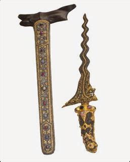 Senjata tradisional adalah sebuah senjata kuno yang dimiliki oleh sejumlah daerah atau suku di indonesia. Senjata Tradisional Indonesia dari 35 Provinsi, Nama ...