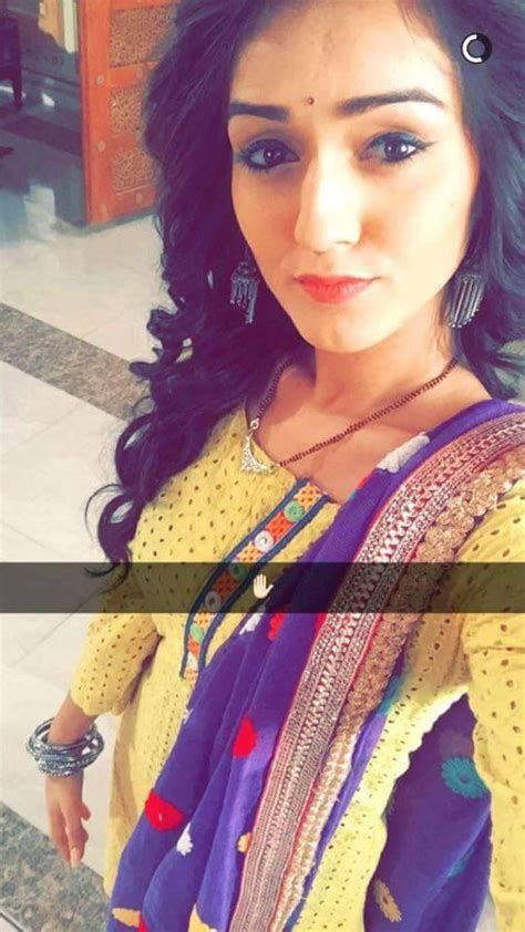 celebrity selfies indian tv actress tv stars indian dresses clothing ideas desi saree