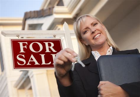 3 benefits of using a local real estate agent to sell a home greenways real estate and auction