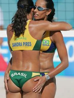 Especially known for the ability of its players to jump to great. Birtul Marmotei: Volei pe plaja feminin - Motive pentru a ...