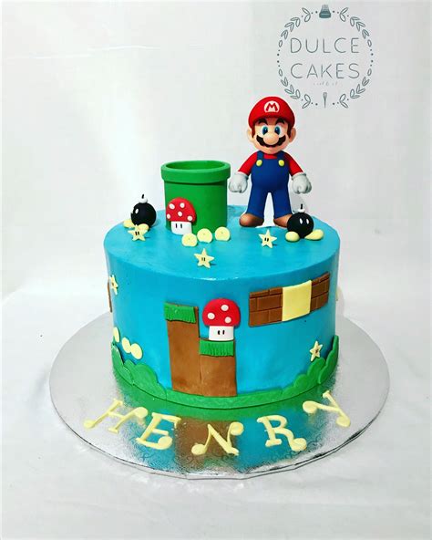 Also, if mario gets back tayce t.'s stolen frying pan, she will award him with a cake. Mario bros cake | Mario bros cake, Cake design, Homemade cakes