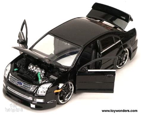 2006 Ford Fusion Hard Top 91074iz 124 Scale Jada Toys Dub City