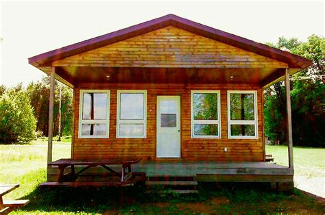 Please note that the full amount of the reservation is due before arrival. Cabin Rentals on Chiblow Lake - Chiblow Lake Lodge, Blind ...