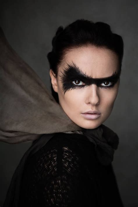 11 Stunningly Pretty Halloween Makeup Ideas Artofit