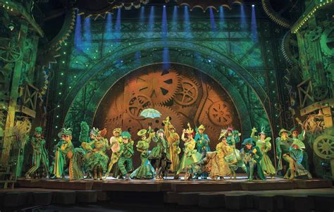 5 Life Lessons You Learn After Seeing Wicked On The West End