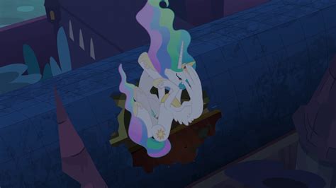 Image Princess Celestia Falling To The Ground S4e02png My Little