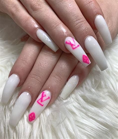 Coffin acrylic long nails are particularly most stylish with lots of designs for beautiful looking manicure types. 82 Trendy Acrylic Coffin Nails Design For Long Nails For ...