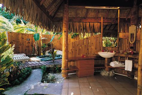 Best Honeymoon Resorts With Outdoor Showers