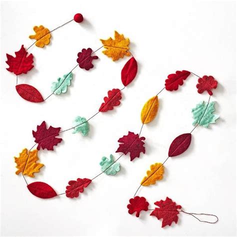 Fall Felt Leaf Garland | Fall felt crafts, Fall leaf garland, Fall garland