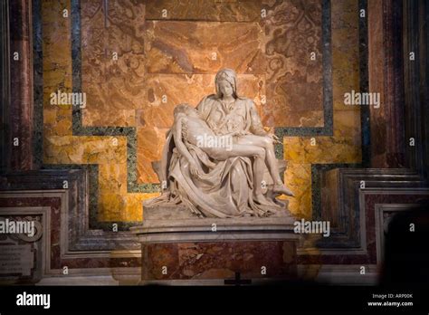La Pieta By Michelangelo Hi Res Stock Photography And Images Alamy