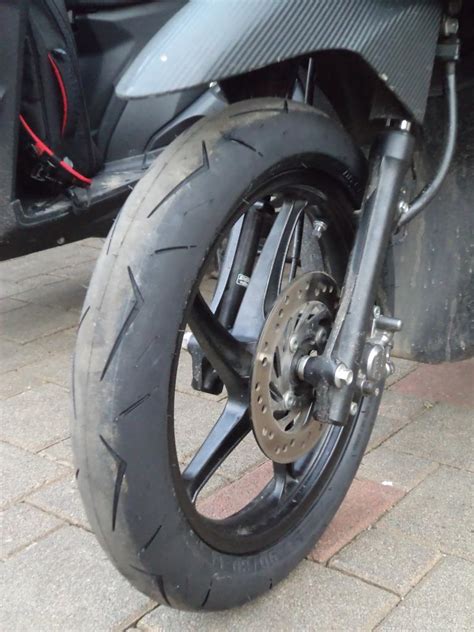 Ukuran bannya menurut kami terlalu kecil untuk ukuran motor bermesin 150cc. Jual Ban Racing Mizzle MR01 90/80 ring 14 MR1 MR one - Ledeng Motor Bandung | Tokopedia