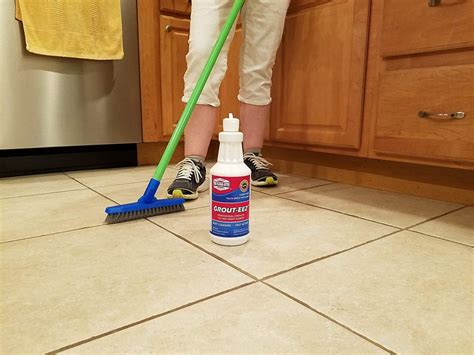 7 Reasons Why You Prefer To Hire Any Professional Tile Cleaners