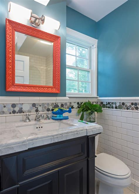 Every corner of the bathroom is about fun. 12 Tips for The Best Kids Bathroom Decor