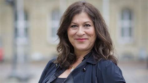 Die neuen kommissarinnen tessa ott und isabelle grandjean lösen zusammen den ersten kriminalfall. "Tatort"-Kommissarin Eva Mattes mag keine Krimis | People