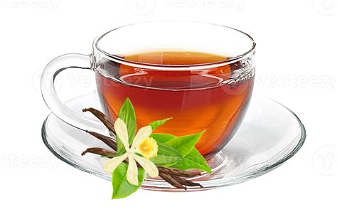 xícara de chá com folhas de chá frescas em pires fundo transparente png PNG