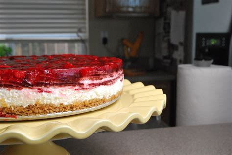Browse a complete paula deen menu. Amorris: Strawberry Pretzel Salad - Paula Deen Style
