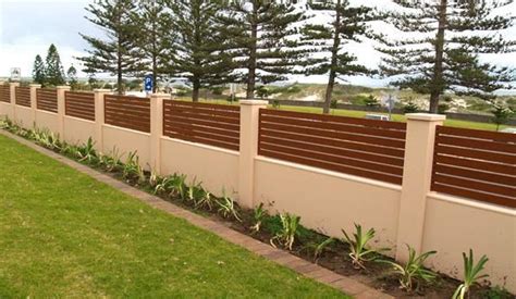 The collection presents the traditional stone, concrete and brick options as well as less encountered solutions conceived by the creative minds of diy enthusiasts; Fence Design Ideas - Get Inspired by photos of Fences from ...