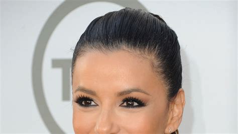 Eva Longoria Gets Her Hair And Makeup Ready For A Red Carpet In Just 35