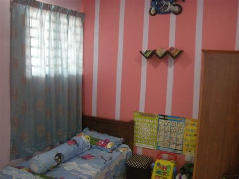 11 idea dekorasi untuk bilik tidur yang mempunyai ruang kecil dan terhad giler deco. Susun Atur Bilik Anak Bujang - Design Rumah Terkini