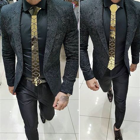Black ️gold 🎩 Mens Outfits Suit Fashion Mens Fashion Suits