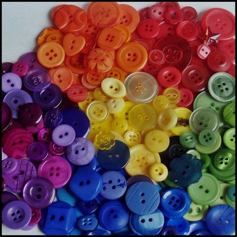 200 Buttons Rainbow Brite Etsy Rainbow Brite Rainbow Buttons