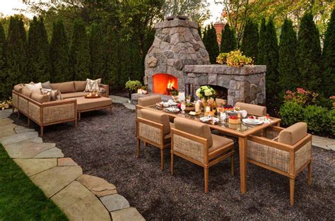 44 Traditional Outdoor Patio Designs To Capture Your Imagination