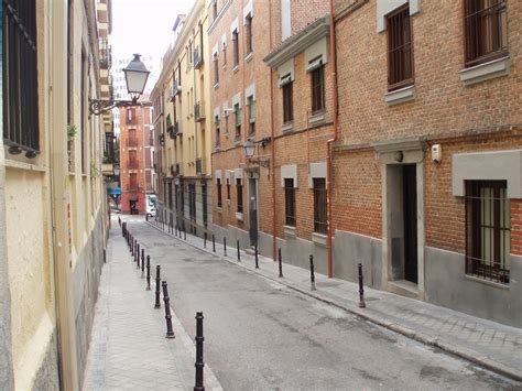 Calle de la fe madrid. La historia de la Calle de Manuel - Secretos de Madrid