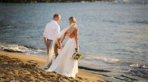 Allow us to plan your beach wedding at kauai beach resort, situated. Elopement Packages - Ali'i Kaua'i Weddings