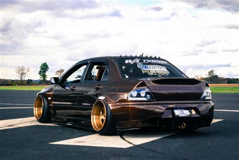 Slammed Evo With Amazing Fitment Stance