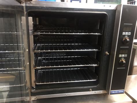 I push the button and i hear a click from the display but the light will not turn off. Blueseal Bake Oven , convection oven , Blue Seal Turbofan ...