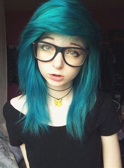 Best Emo Hairstyles For Girls Trending In January 2020