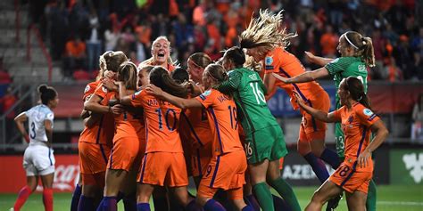 Women S Euro 2017 Netherlands Overcome England Challenge To Face